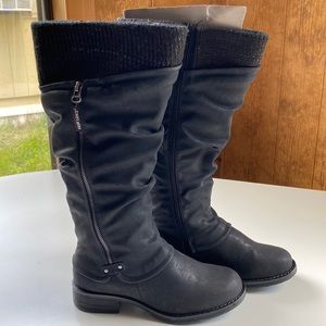 NIB. Muk Luks boots